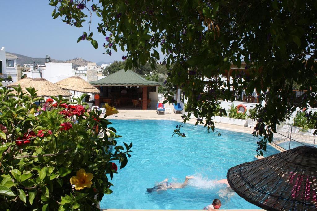 Bronze Hotel Гюмбет Екстер'єр фото